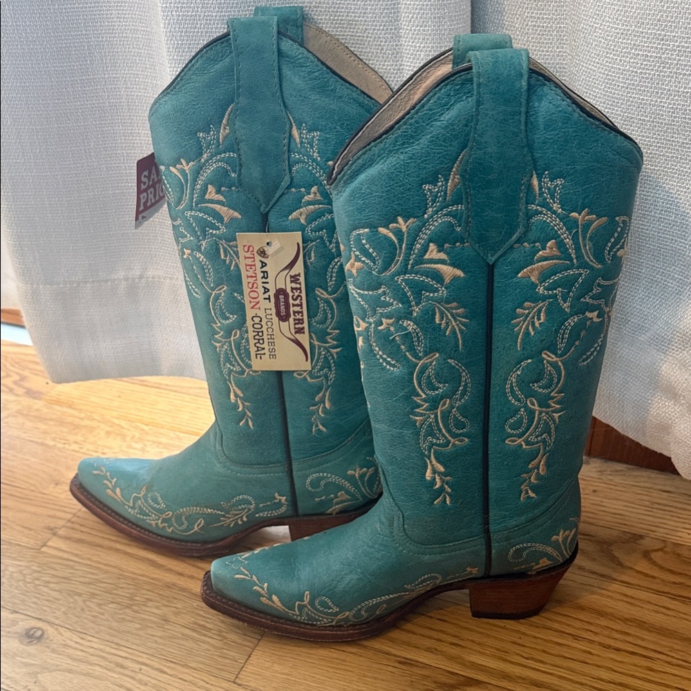 Circle G Turquoise Embroidered Western Boots